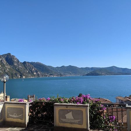 Gina'S Apartment Riva di Solto Eksteriør bilde